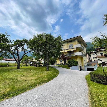 Residence Zecchini Tiarno di Sotto Exteriör bild