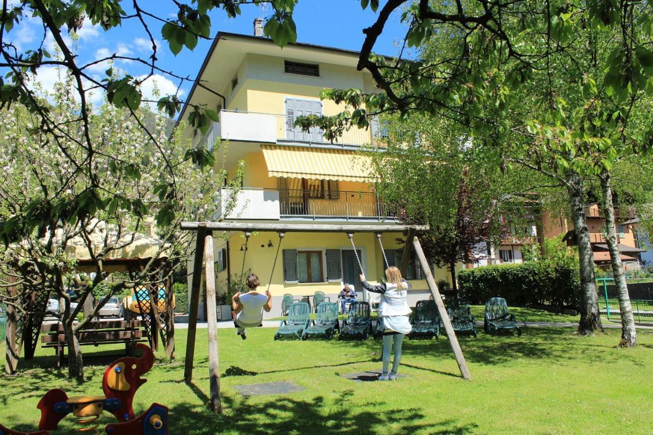 Residence Zecchini Tiarno di Sotto Exteriör bild